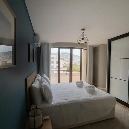 Rooftop Marina Ll By Madeira *